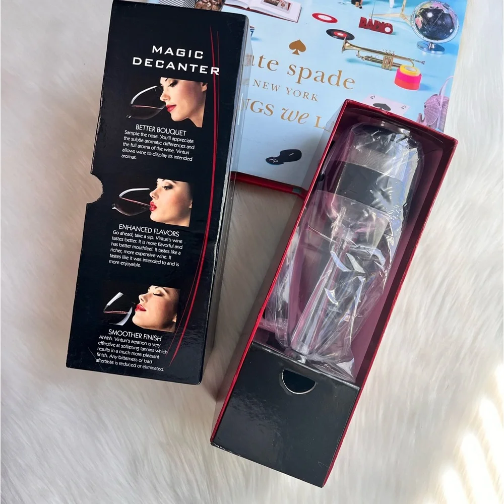 NWT Decanter; Alchemi by Viski Adjustable Wine Aerator with Stand